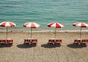 Tips Menjaga Kebersihan Pantai