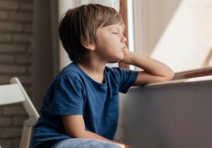 Cara Mudah Mengajari Anak Introvert Untuk Bersosialisasi